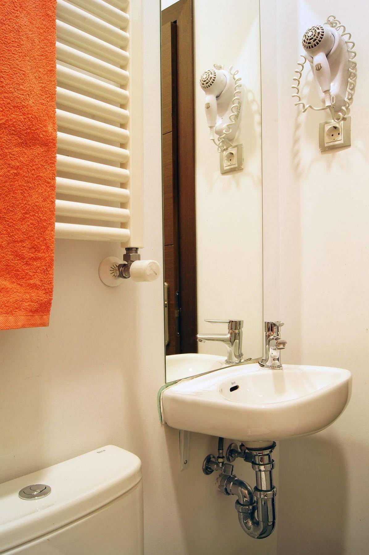 Hostal Cibeles Μαδρίτη Εξωτερικό φωτογραφία